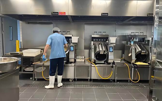 會所廚具有哪些特點？了解這些才能選出適合的