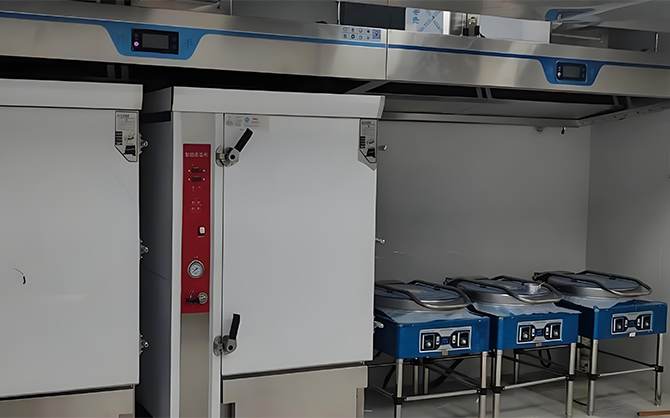 商用消毒柜的必備功能及安全性能分析